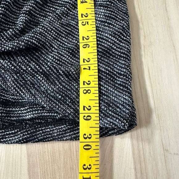 Warehouse One Cold-Shoulder Long Sleeve Knit Top with Gather Detail XL EUC - Picture 13 of 13